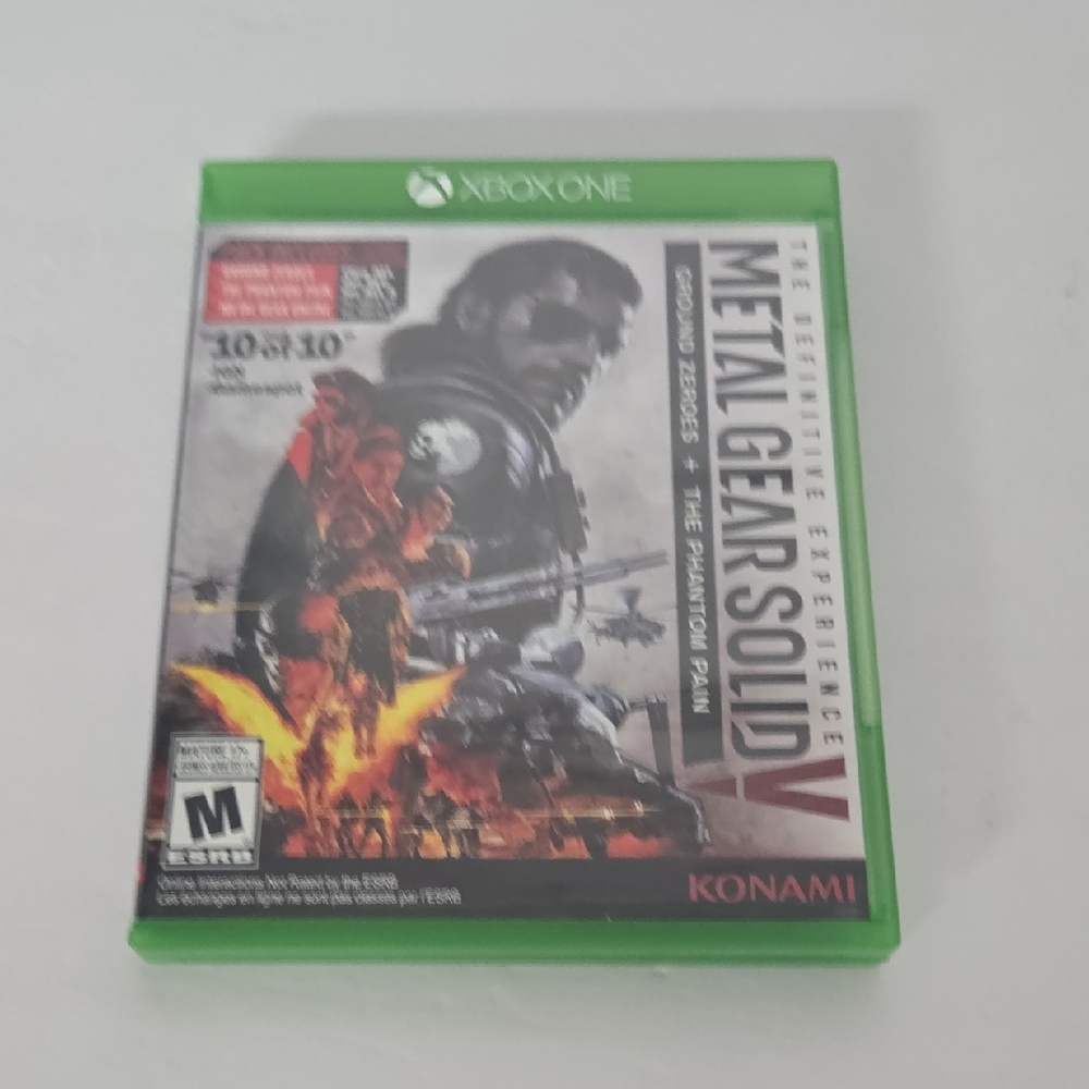 Metal Gear Solid V: The Definitive Experience for Xbox One - Green Case
